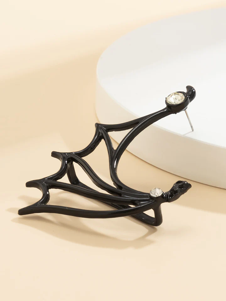 Gothic Fairy Wing Earring - Image 3