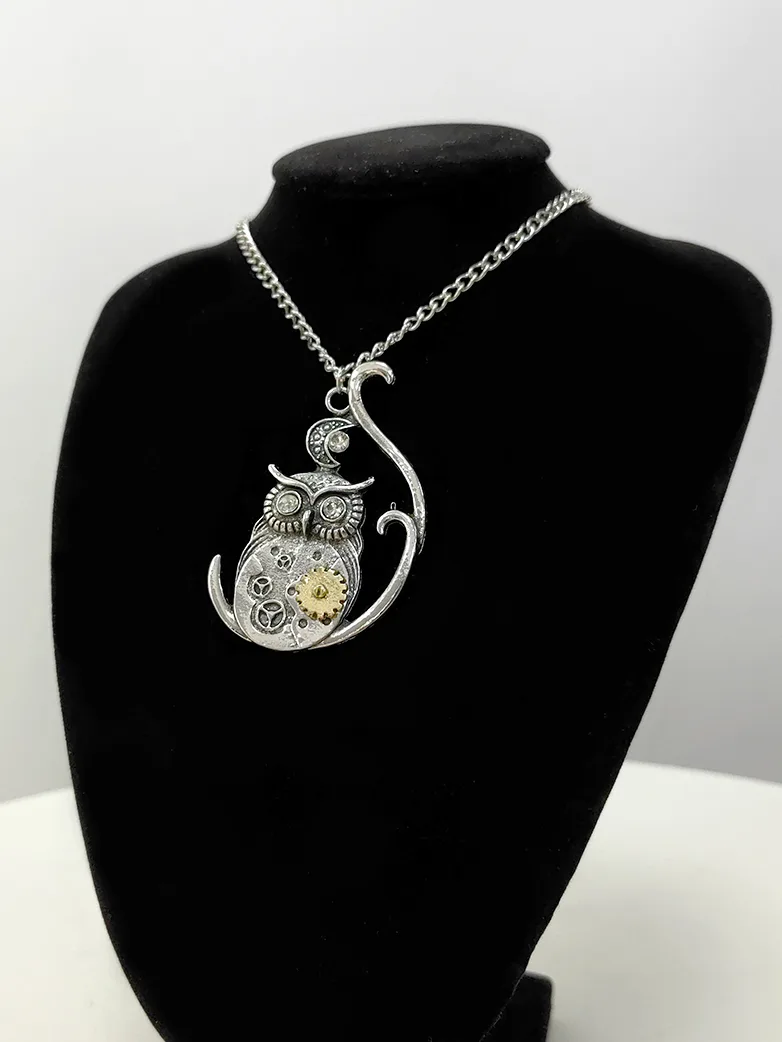 Steampunk Mechanical Owl Necklace - Image 3