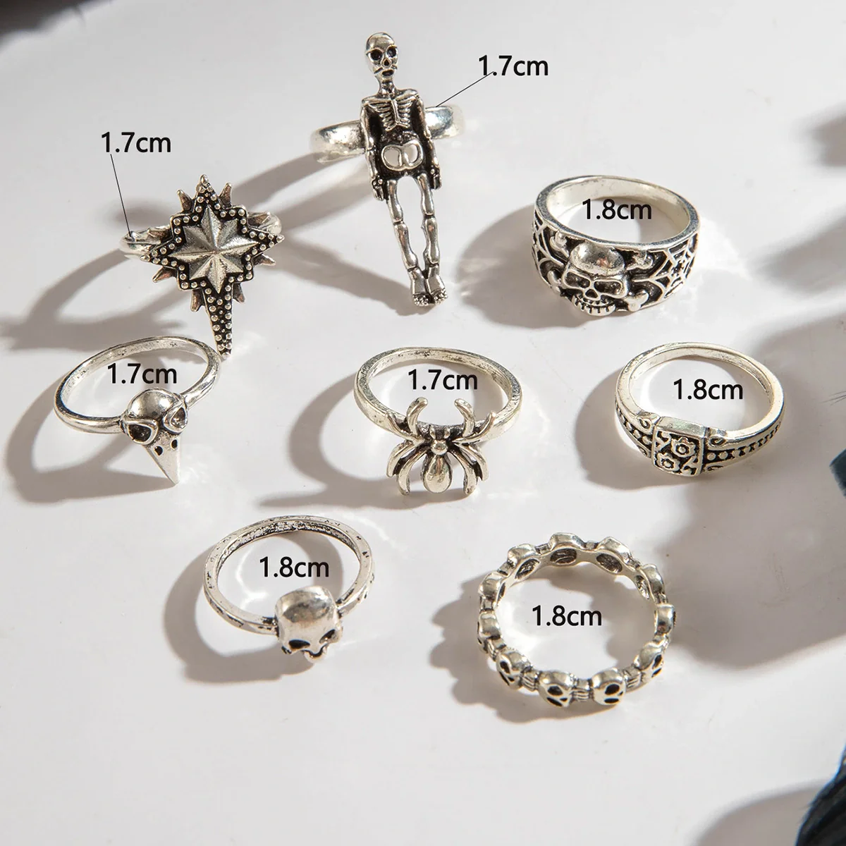 Gothic Vampire Ring Set - Image 4